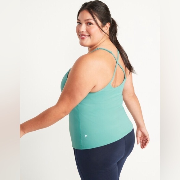 NWT! Black PowerSoft Strappy Shelf-Bra Tank Top - Size Medium 🤎 - Picture 4 of 13